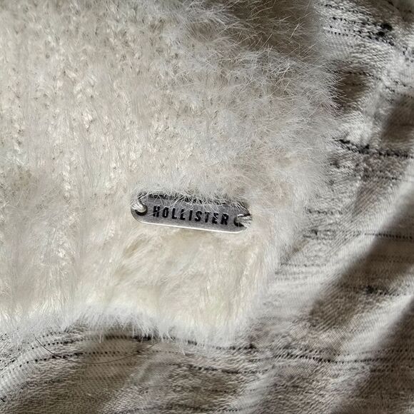 Hollister White Mock Neck Sweater Soft Knit Cream - Picture 3 of 4